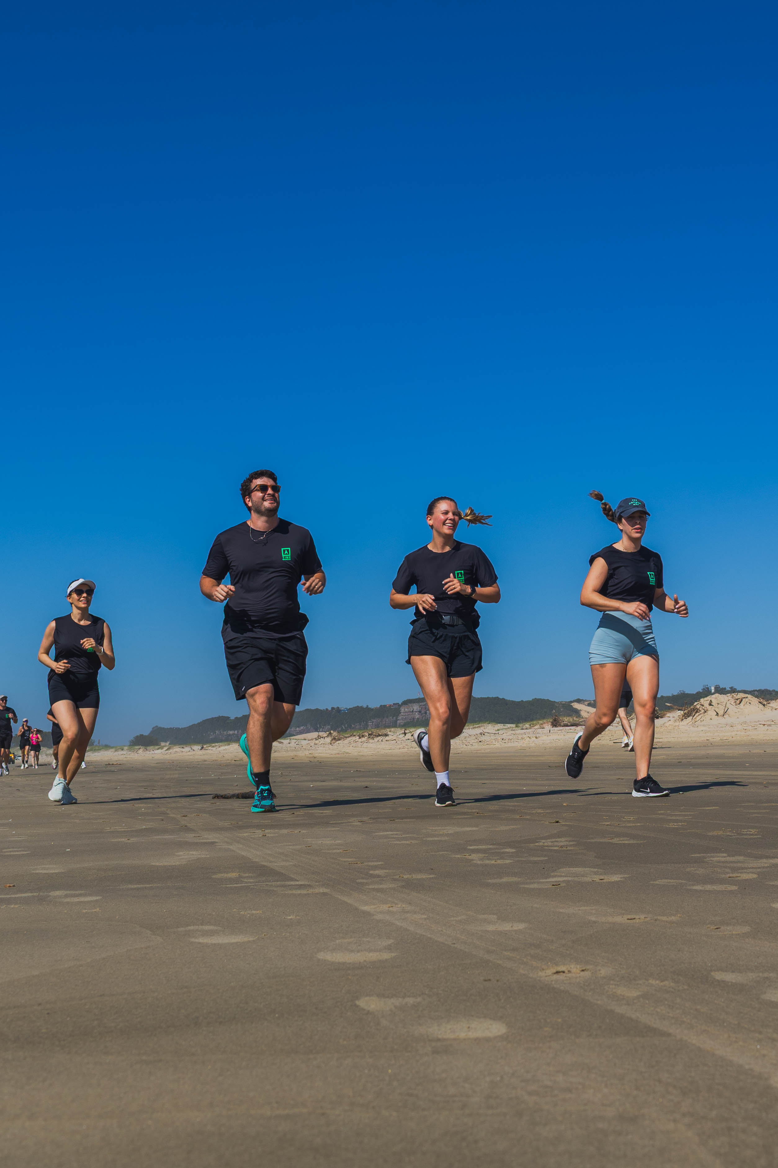 Treino de Praia Time Gandhi - Foto 11