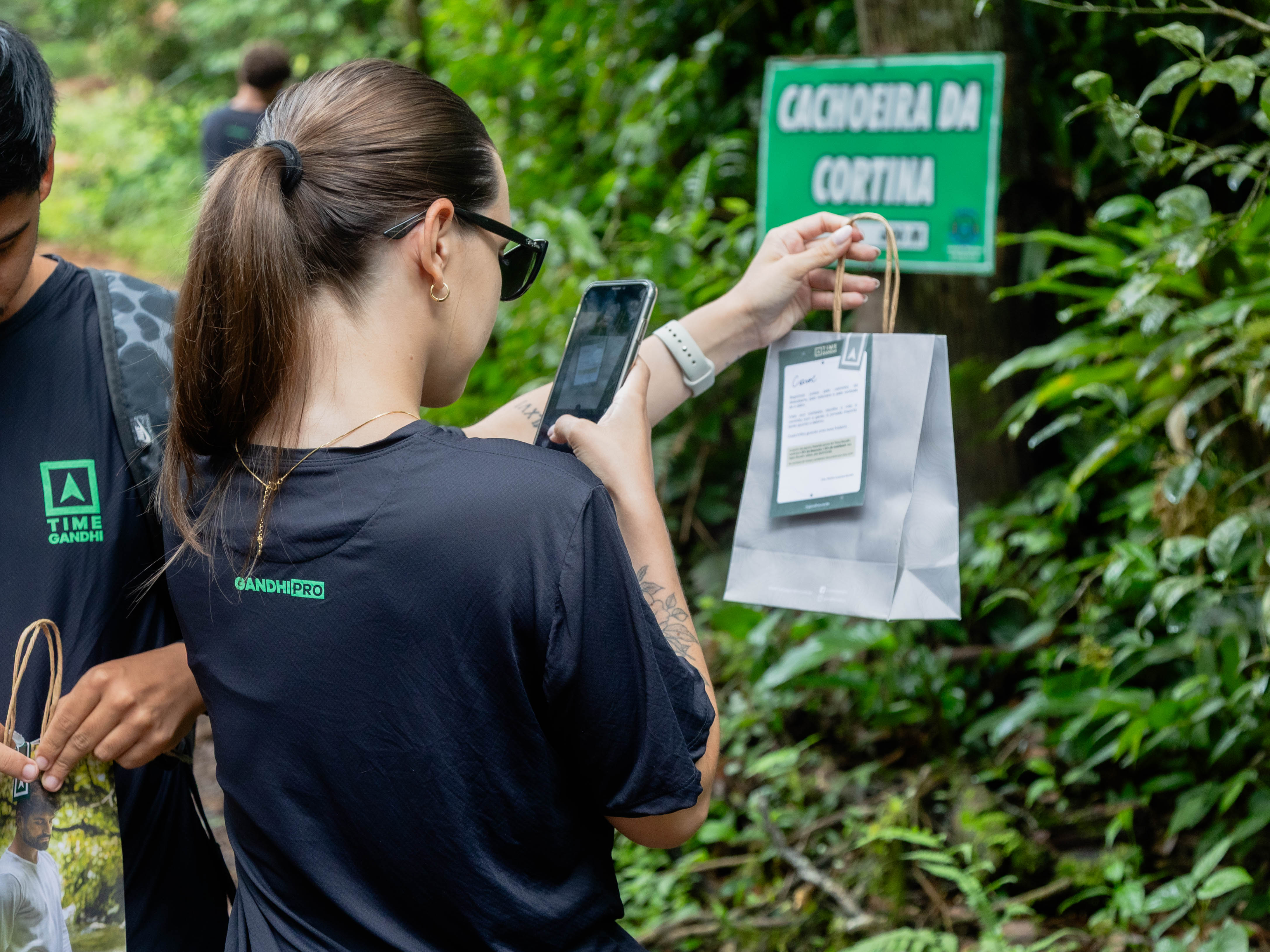 Trilha Cachoeira da Cortina Time Gandhi - Foto 2