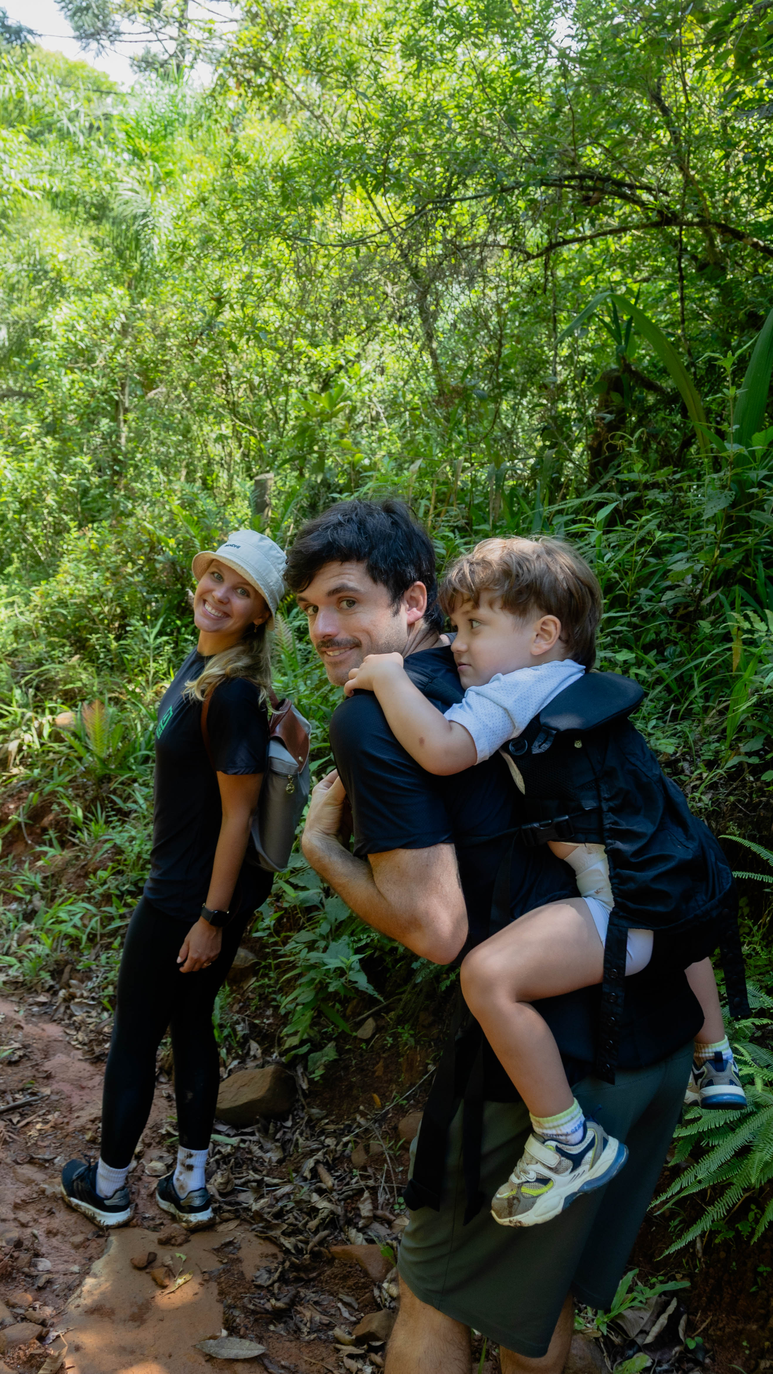 Trilha Cachoeira da Cortina Time Gandhi - Foto 12